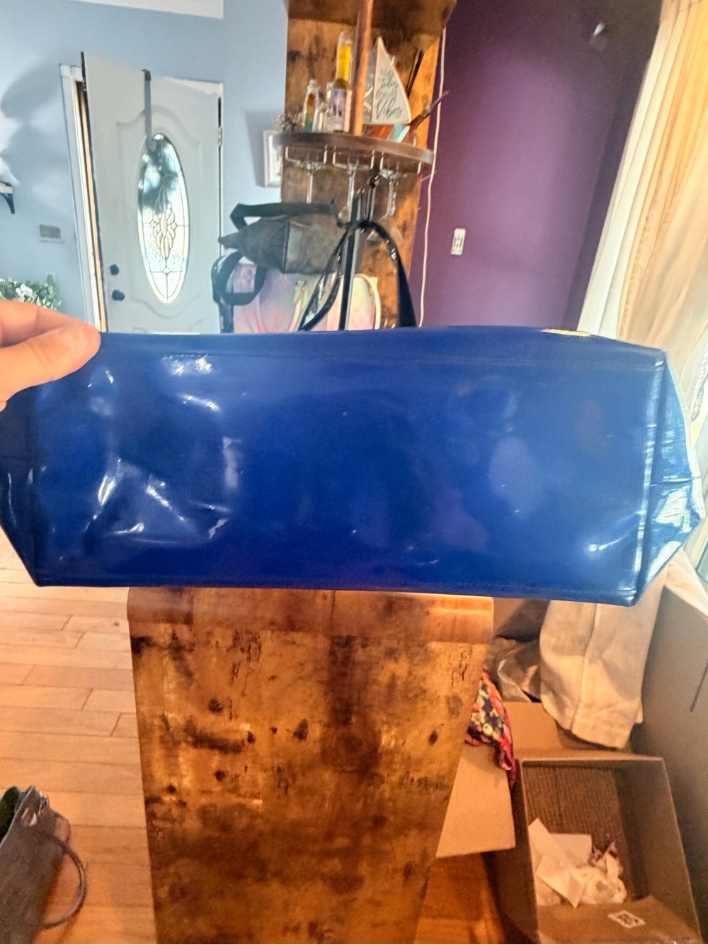 henri bendel Clear Tote with Blue Base and Black Straps - Picture 5 of 7